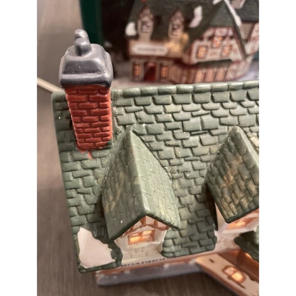 Dickens Keepsakes Roadhouse inn Porcelain Lighted House Light Kit - Picture 15 of 16
